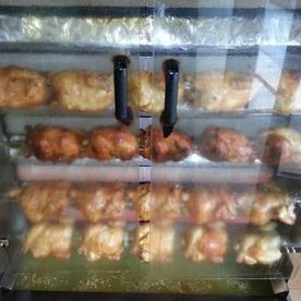 Asador De Pollos Lomarin pollos asados 2